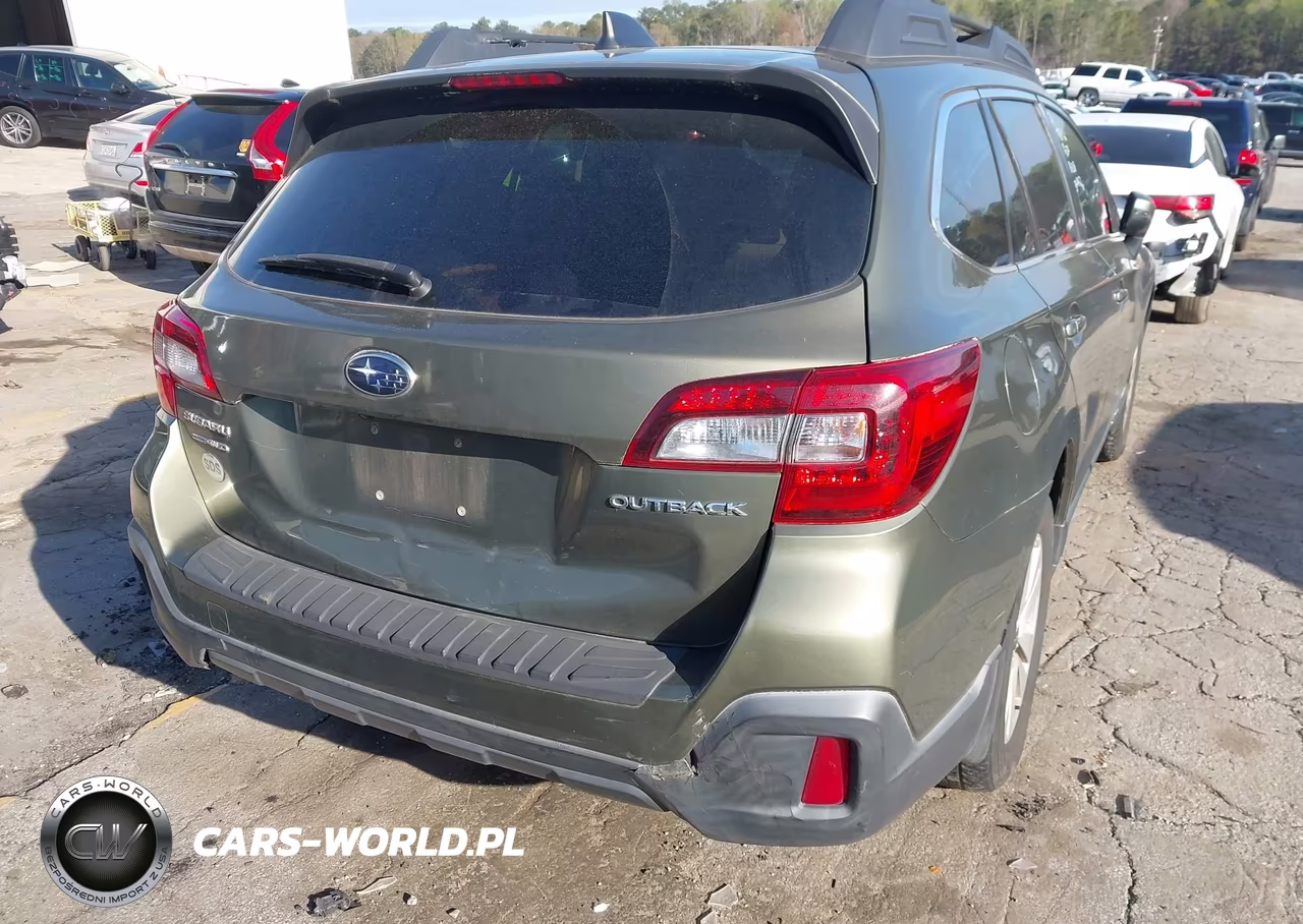 2018 Subaru Outback 2.5I Premium VIN:4S4BSAHC6J3248708 - 4