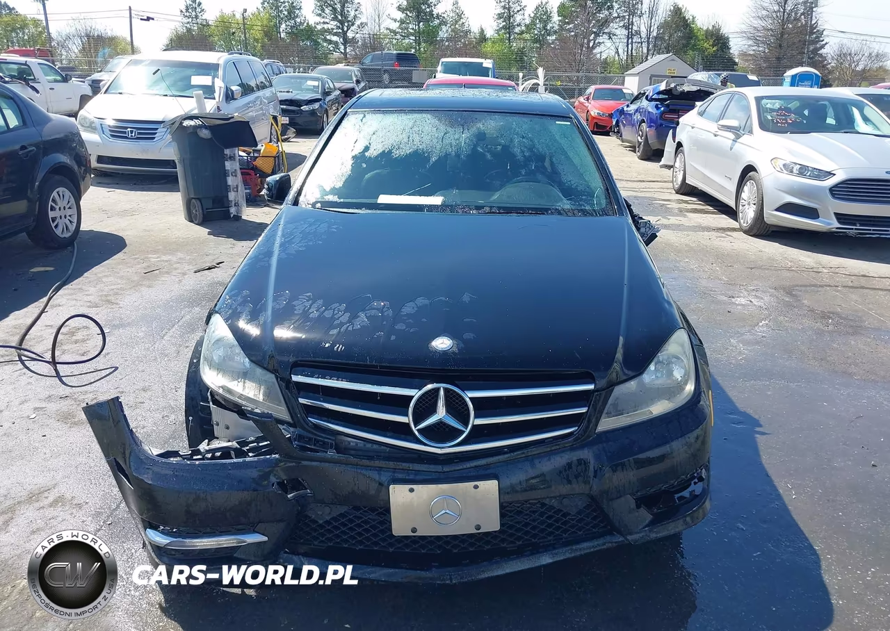 2014 Mercedes-Benz C 250 Sport VIN:WDDGF4HB7EA960143 - 12