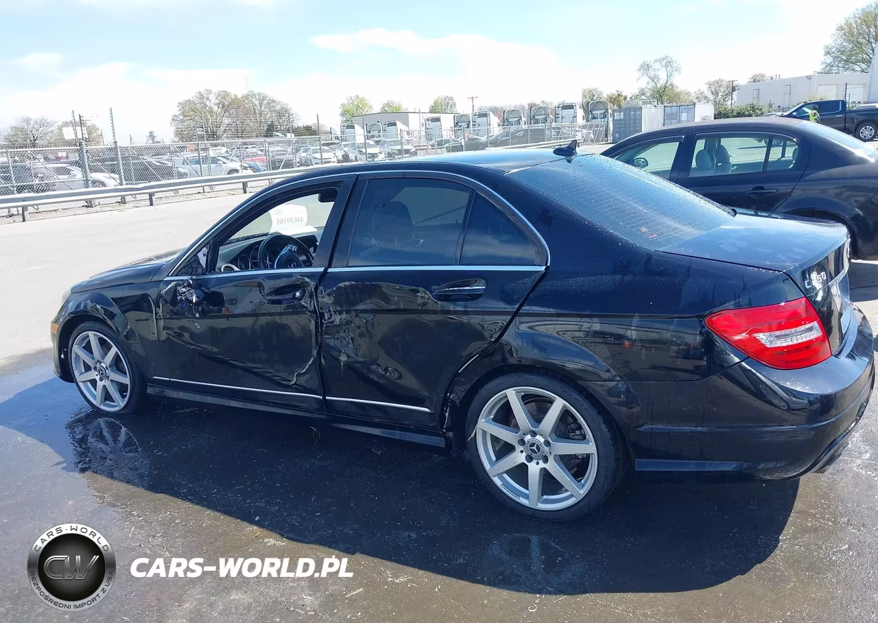 2014 Mercedes-Benz C 250 Sport VIN:WDDGF4HB7EA960143 - 14