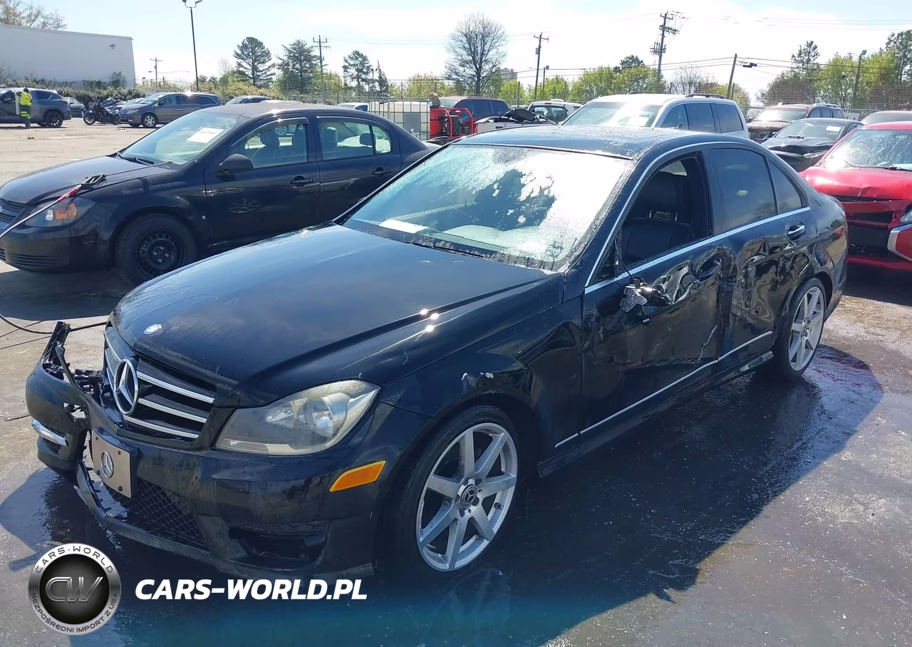 2014 Mercedes-Benz C 250 Sport VIN:WDDGF4HB7EA960143 - 2
