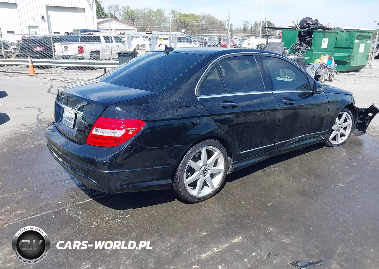 2014 Mercedes-Benz C 250 Sport VIN:WDDGF4HB7EA960143 - 4