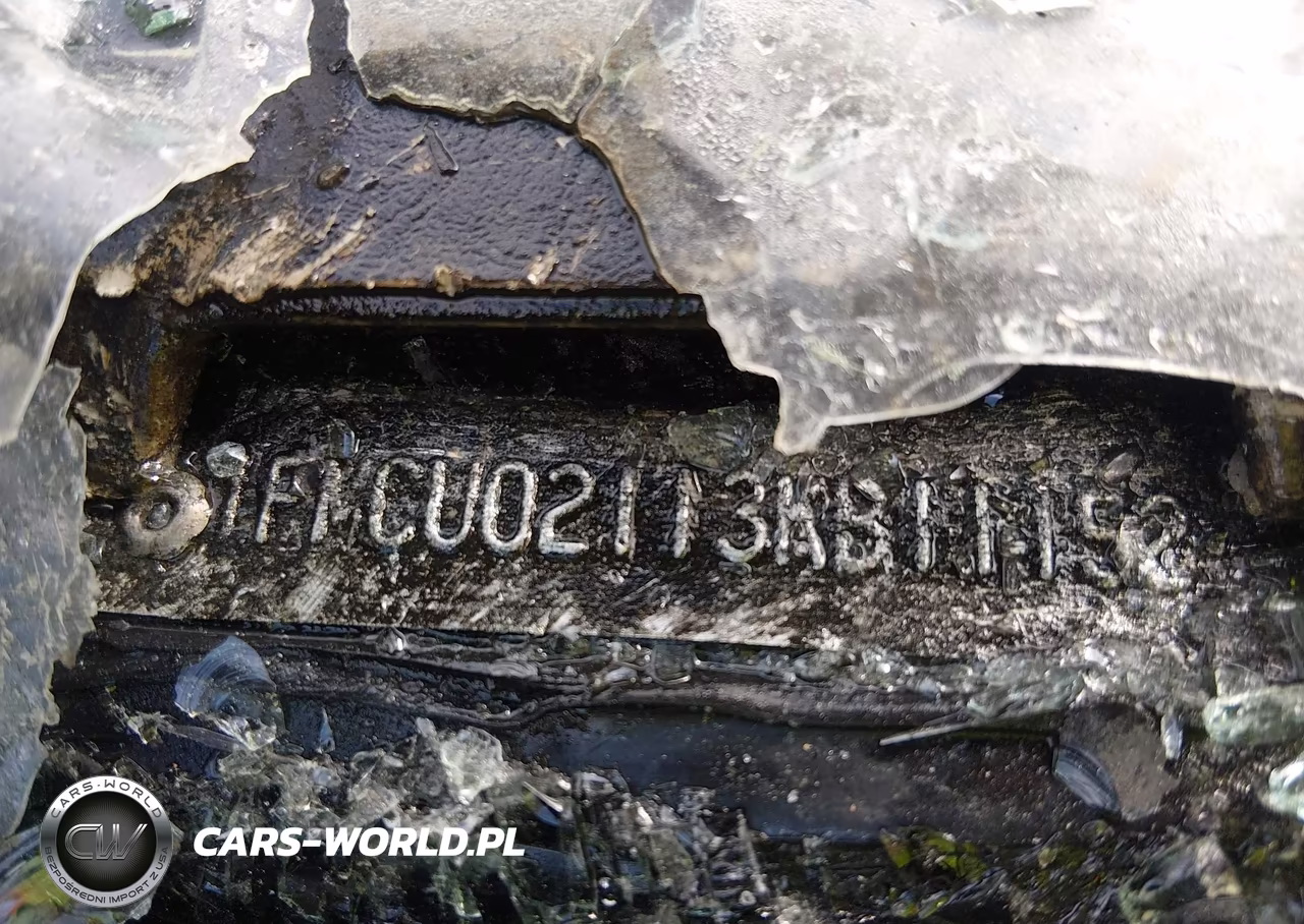 2003 Ford Escape Xls VIN:1FMCU02113KB11152 - 9