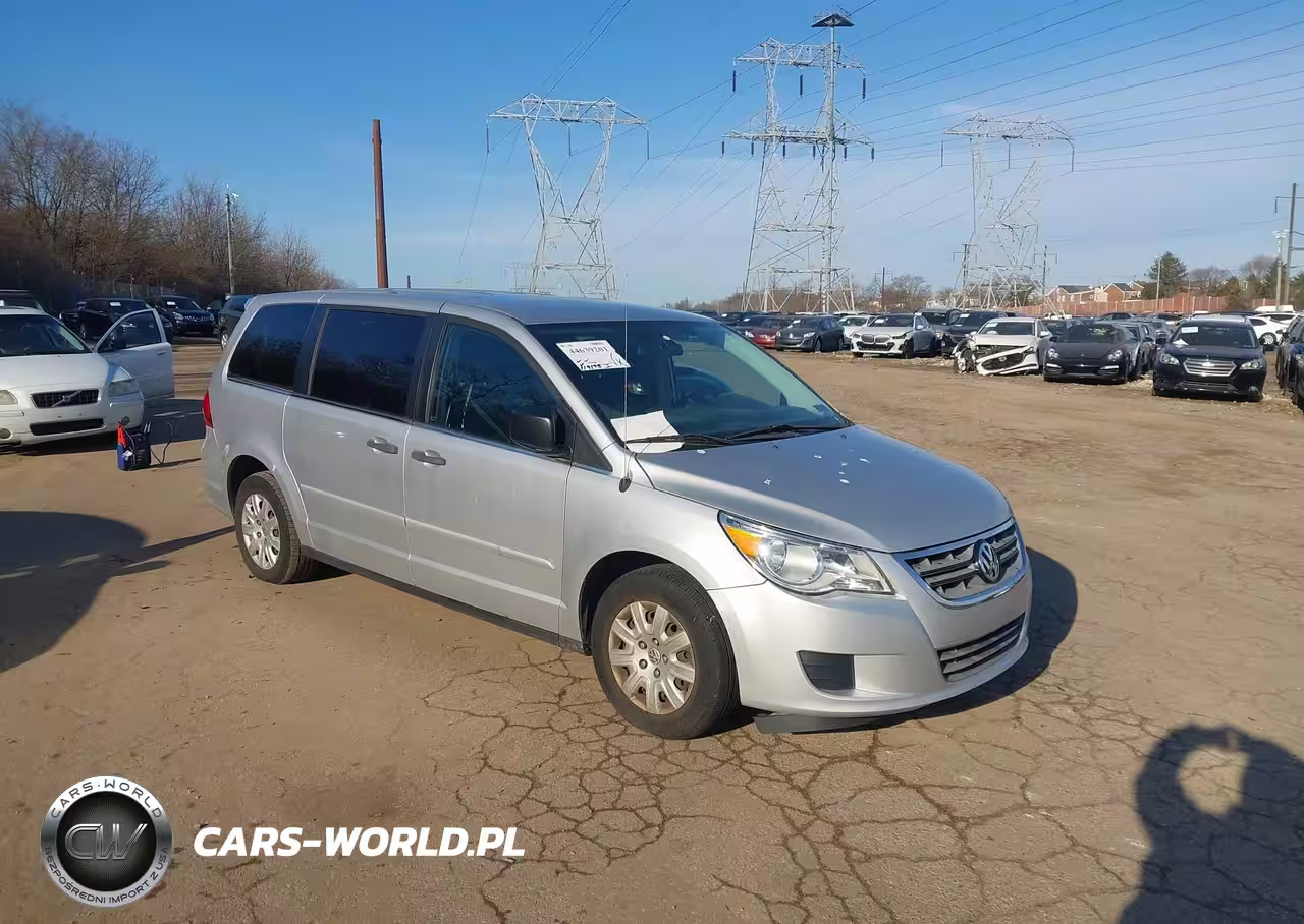 2011 Volkswagen Routan S