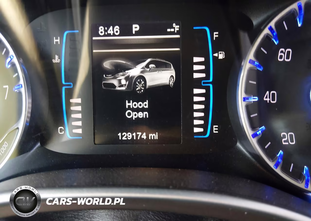 2017 Chrysler Pacifica Touring-L VIN:2C4RC1BG0HR540450 - 16
