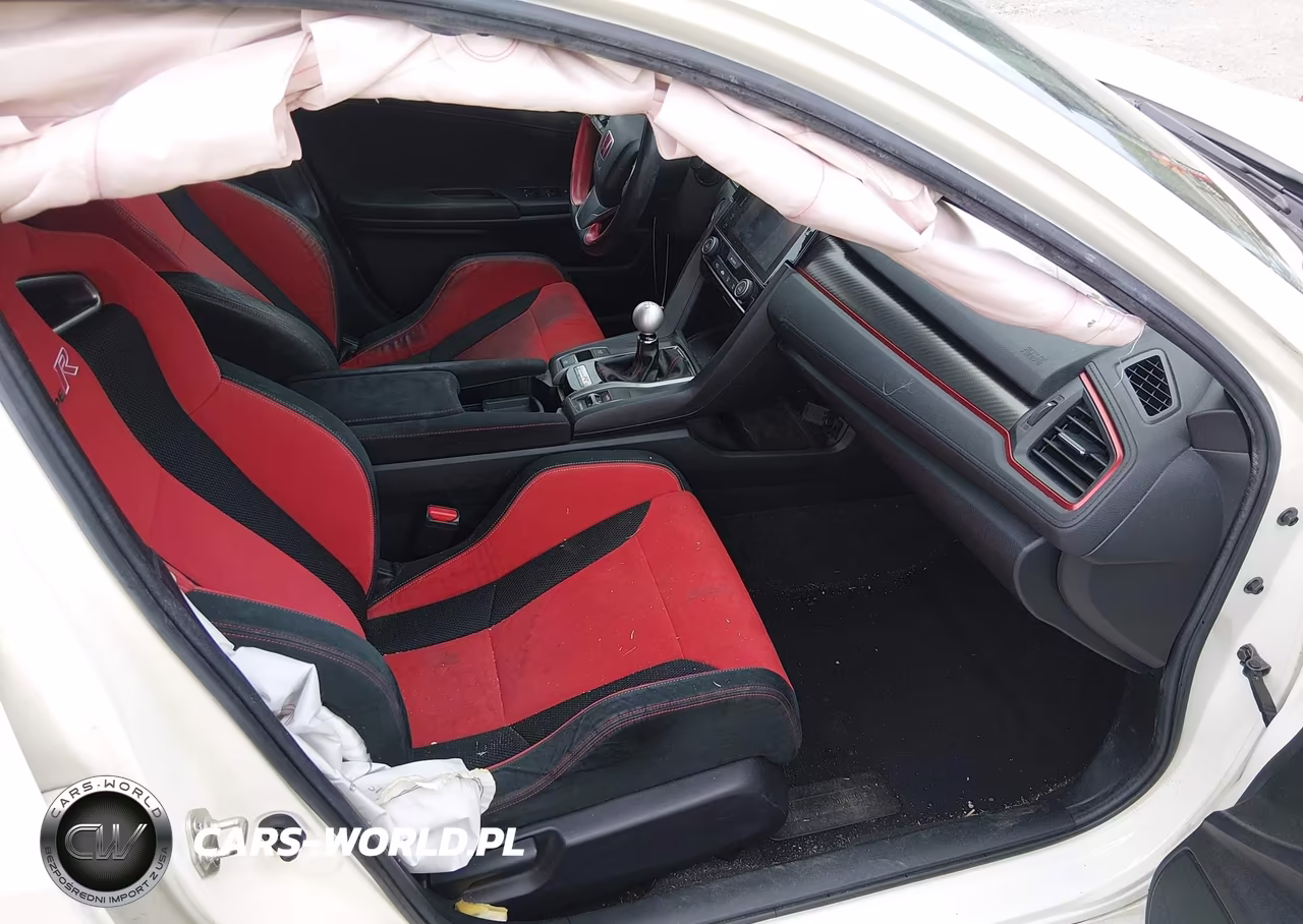 2018 Honda Civic Type R Touring VIN:SHHFK8G71JU203065 - 5