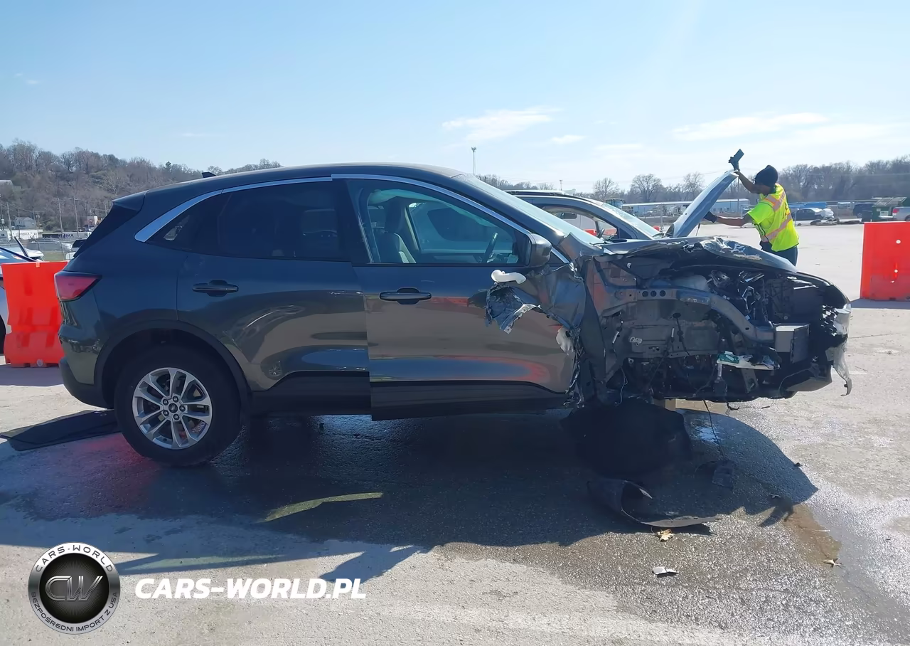 2020 Ford Escape Se VIN:1FMCU9G62LUB19032 - 13