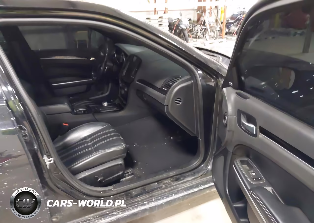 2021 Chrysler 300 300S VIN:2C3CCABG2MH532974 - 5