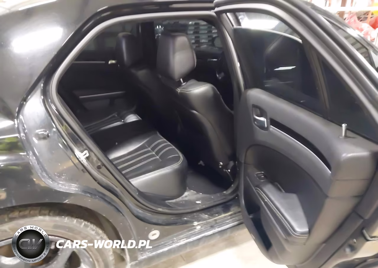 2021 Chrysler 300 300S VIN:2C3CCABG2MH532974 - 8