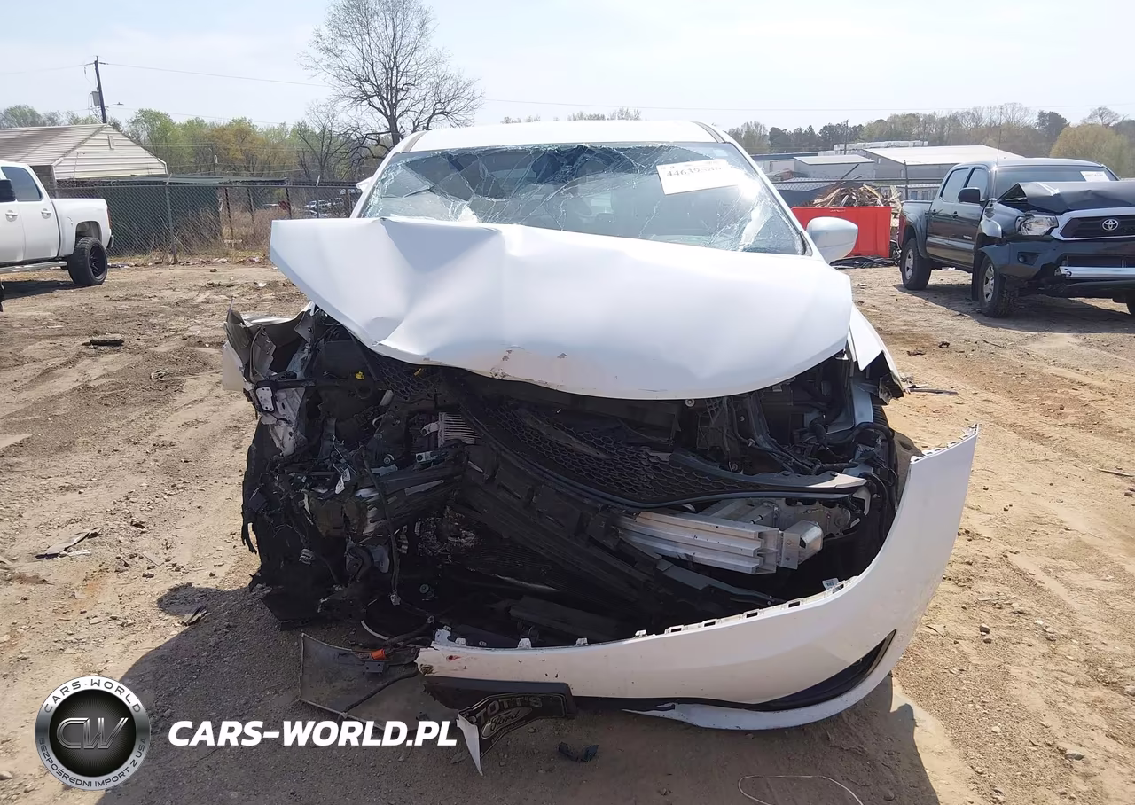 2020 Chrysler Pacifica Touring VIN:2C4RC1FG1LR150136 - 13