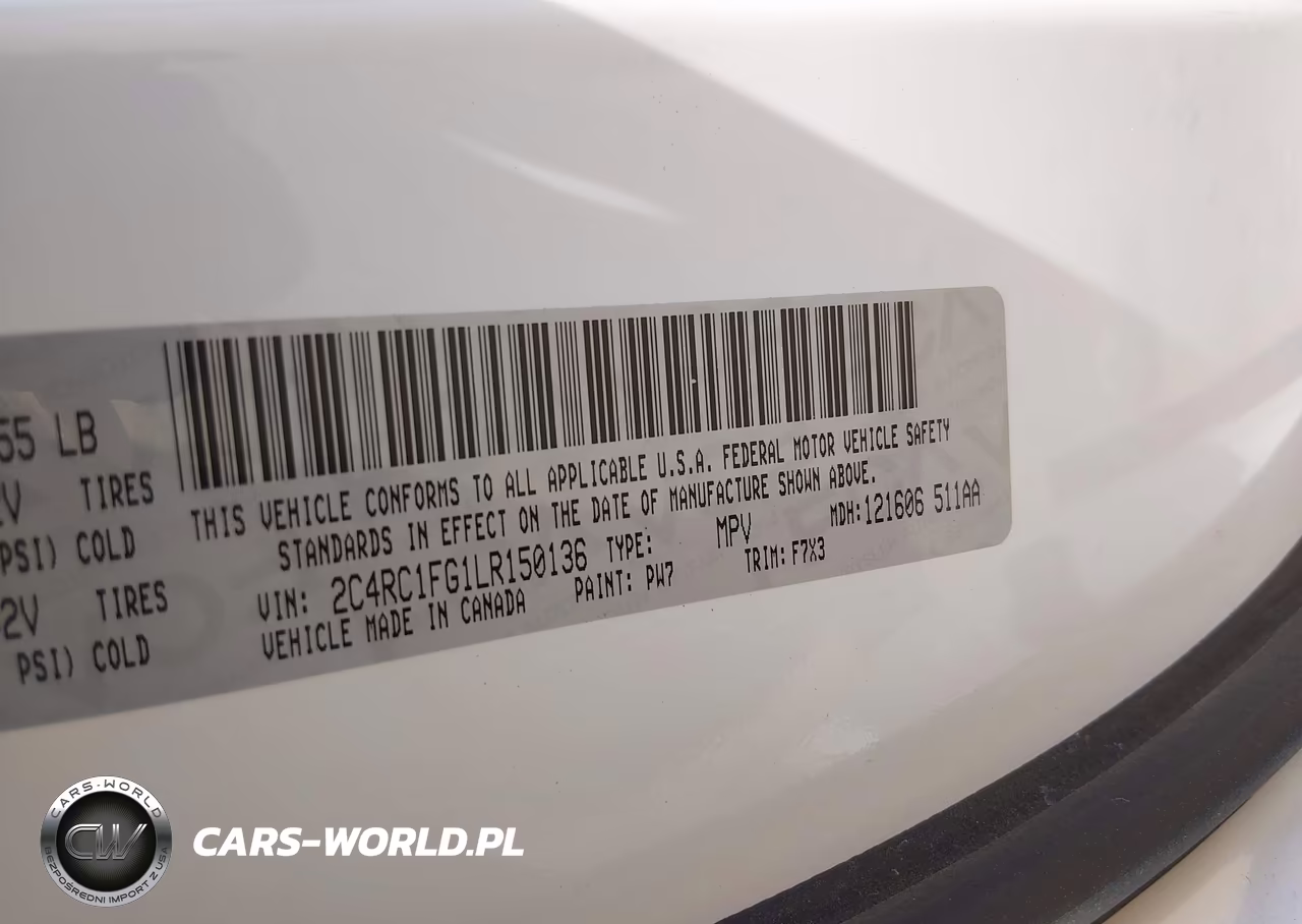2020 Chrysler Pacifica Touring VIN:2C4RC1FG1LR150136 - 9