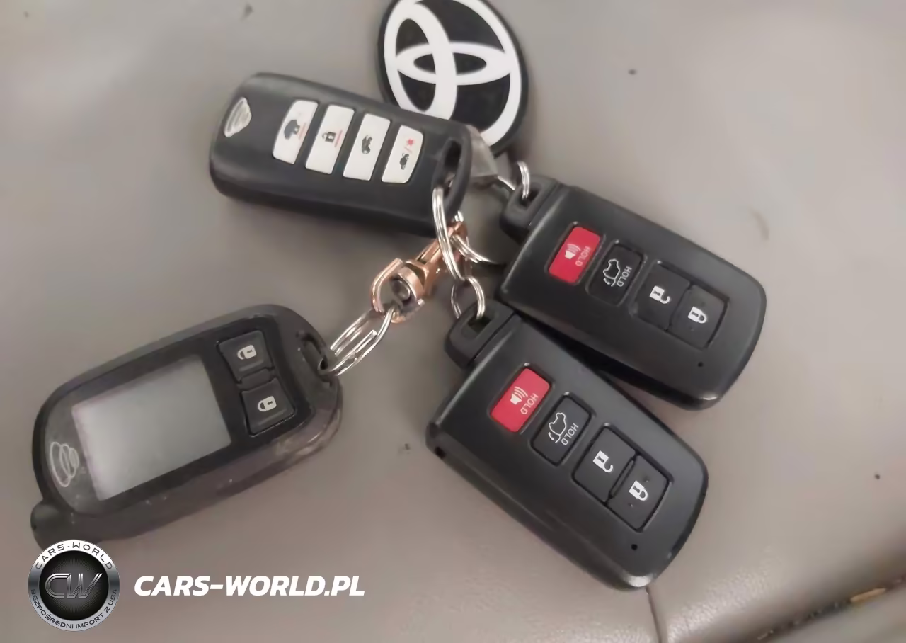 2019 Toyota Highlander Xle VIN:5TDJZRFH9KS574401 - 11