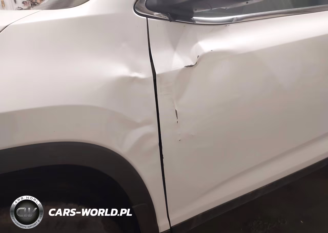 2019 Toyota Highlander Xle VIN:5TDJZRFH9KS574401 - 19