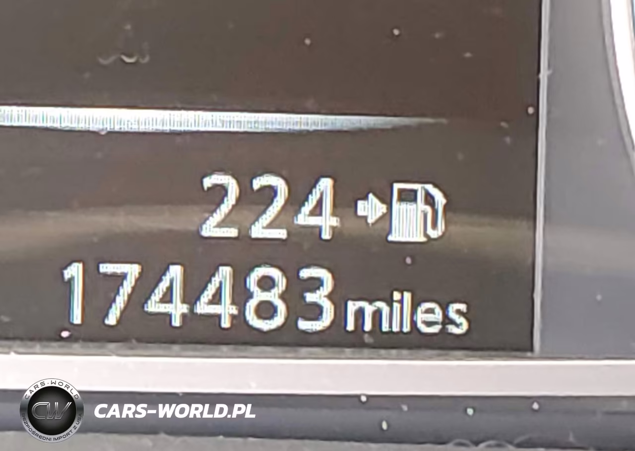 2017 Nissan Sentra Sr VIN:3N1AB7APXHY236730 - 15