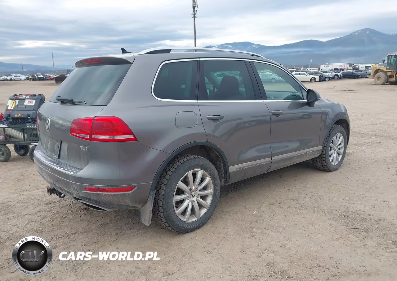 2012 Volkswagen Touareg Tdi Sport VIN:WVGEK9BP0CD006274 - 4