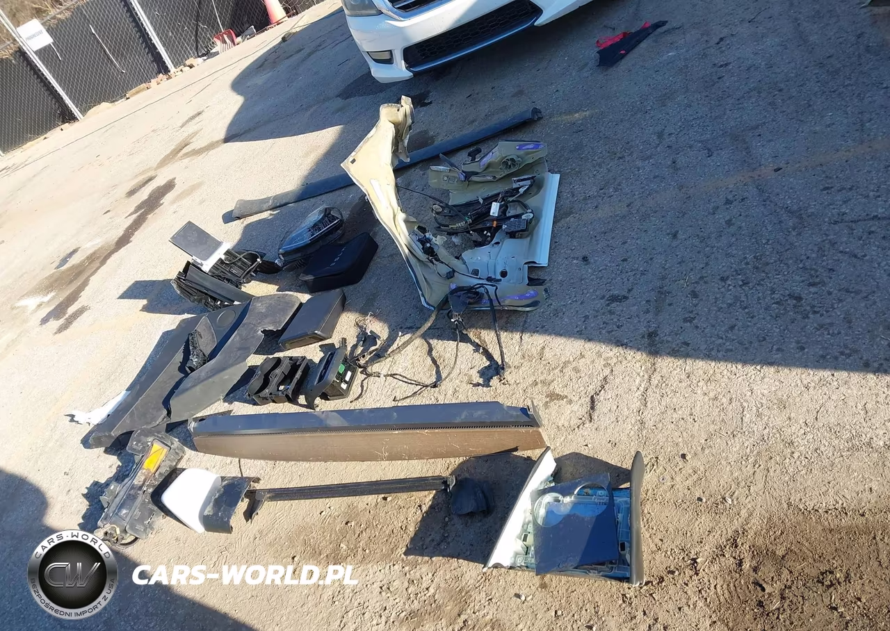 2021 Tesla Model Y Long Range Dual Motor All-Wheel Drive VIN:5YJYGDEE4MF301338 - 11
