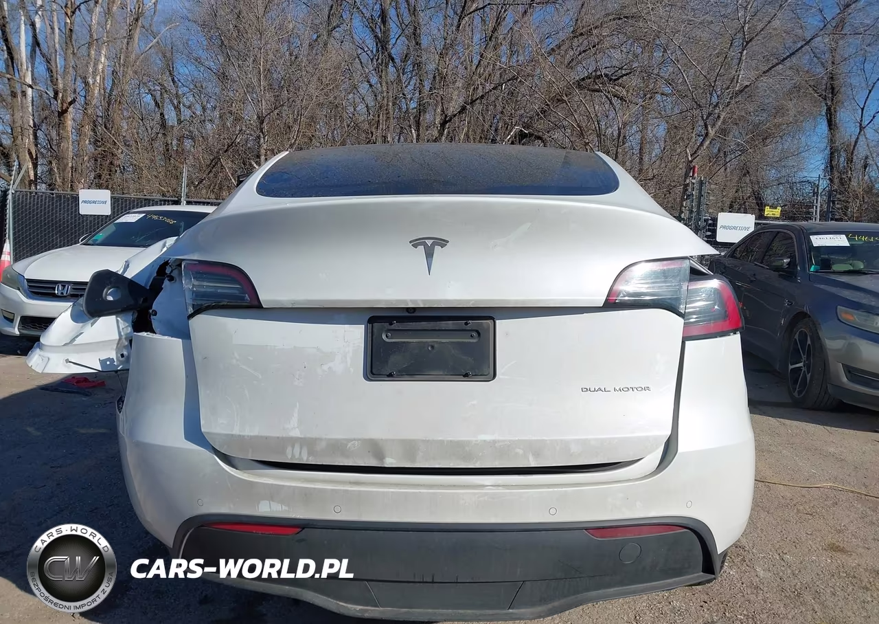 2021 Tesla Model Y Long Range Dual Motor All-Wheel Drive VIN:5YJYGDEE4MF301338 - 16