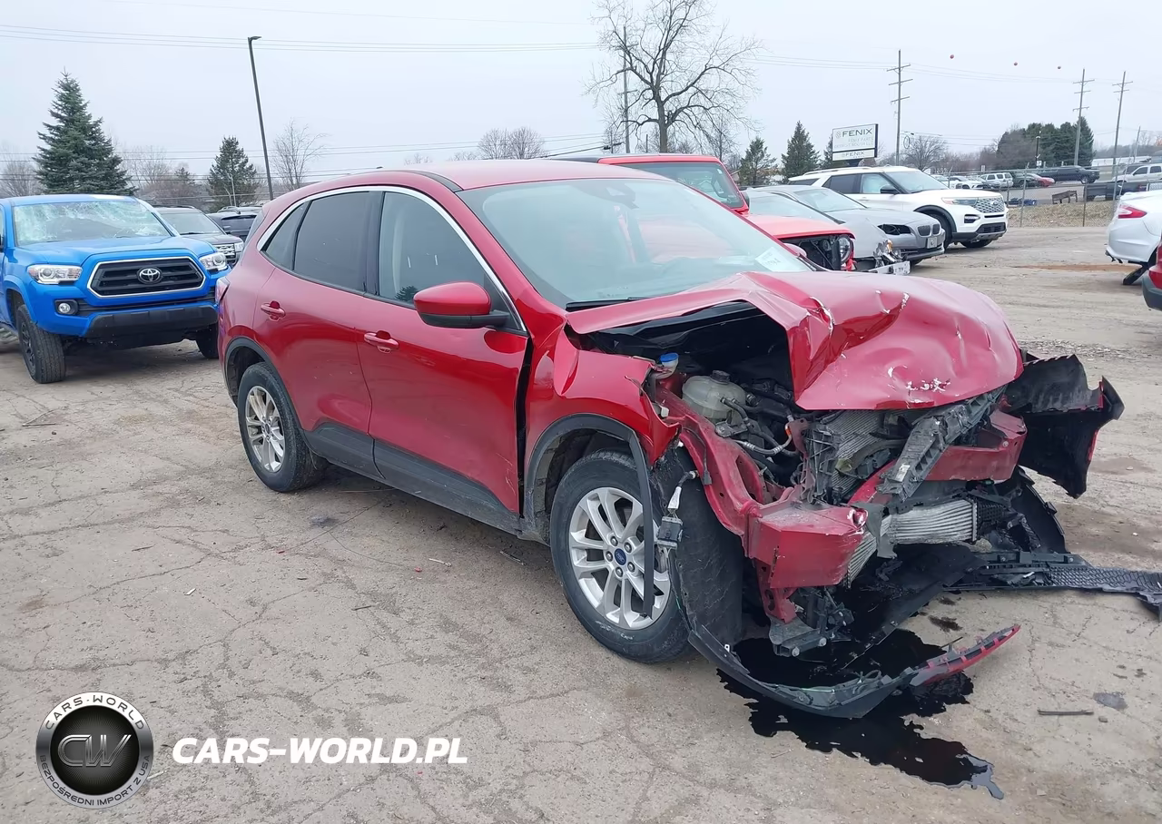 2020 Ford Escape Se