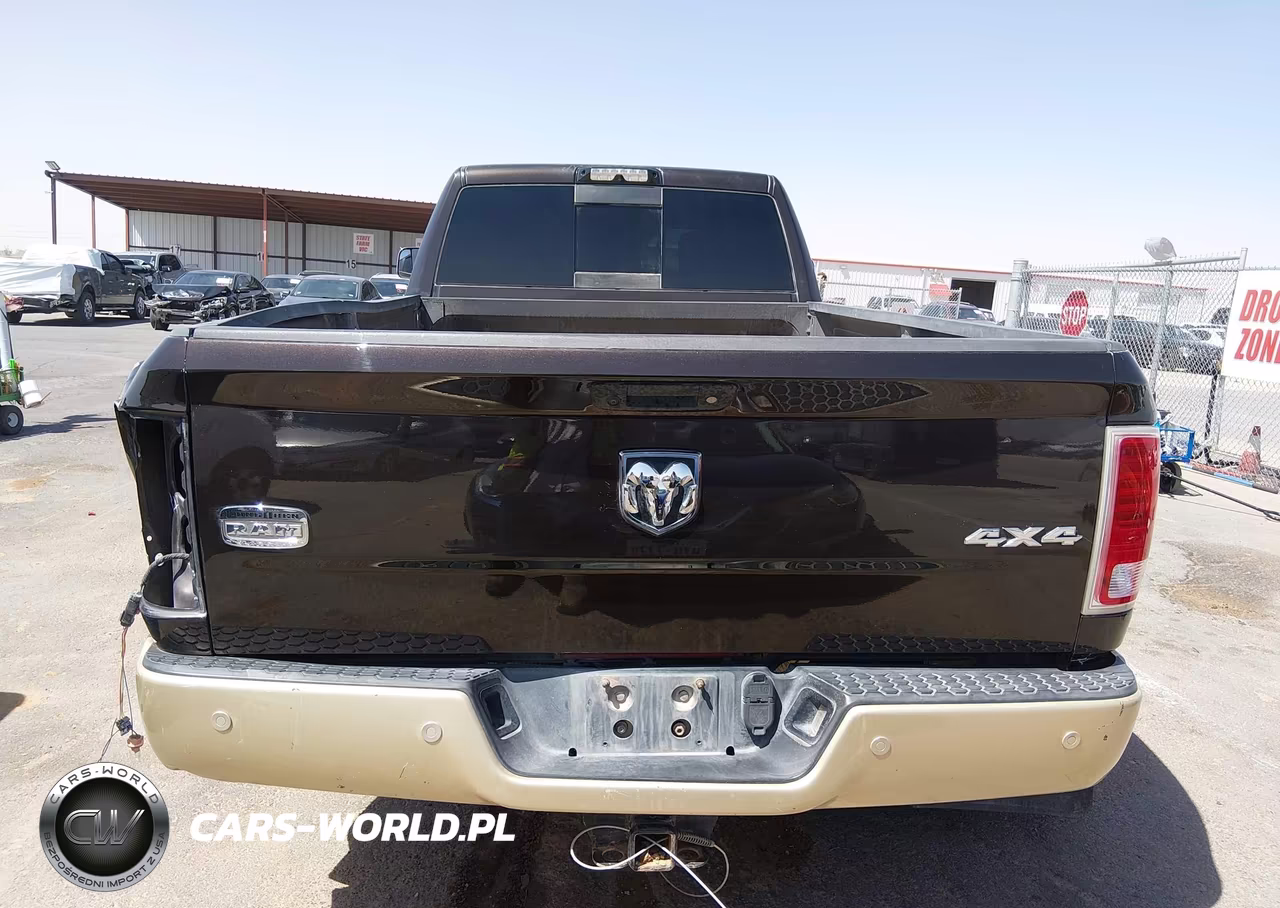 2017 Ram 3500 Laramie Longhorn 4X4 8' Box VIN:3C63RRKLXHG603132 - 17