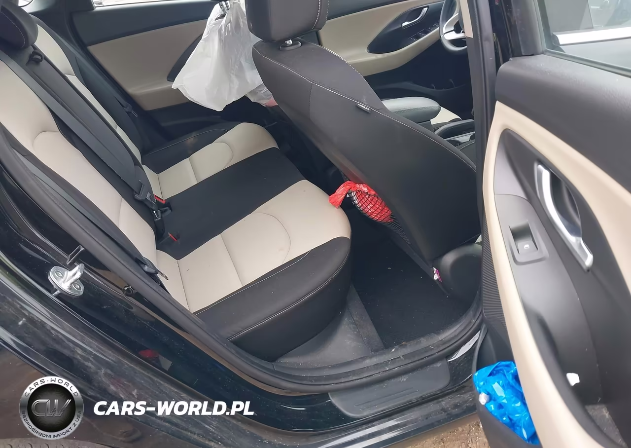 2018 Hyundai Elantra Gt VIN:KMHH35LE2JU016382 - 8
