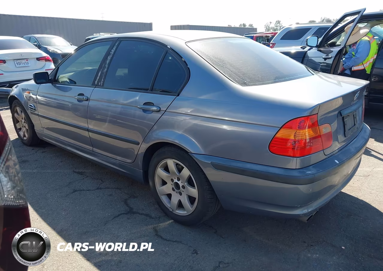 2003 BMW 325I VIN:WBAAZ33463PH34888 - 3
