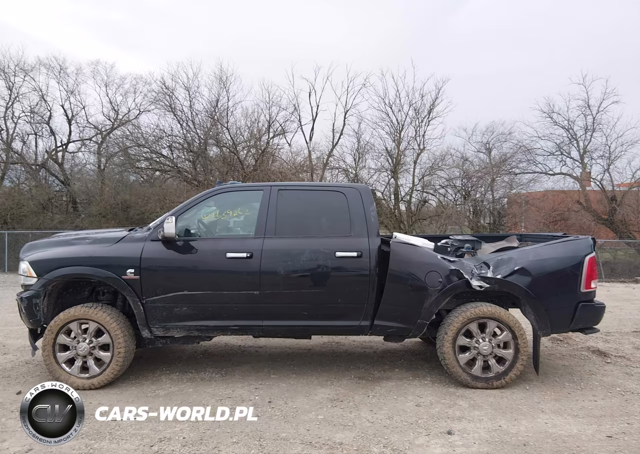 2016 Ram 2500 Laramie VIN:3C6UR5FL2GG191651 - 14