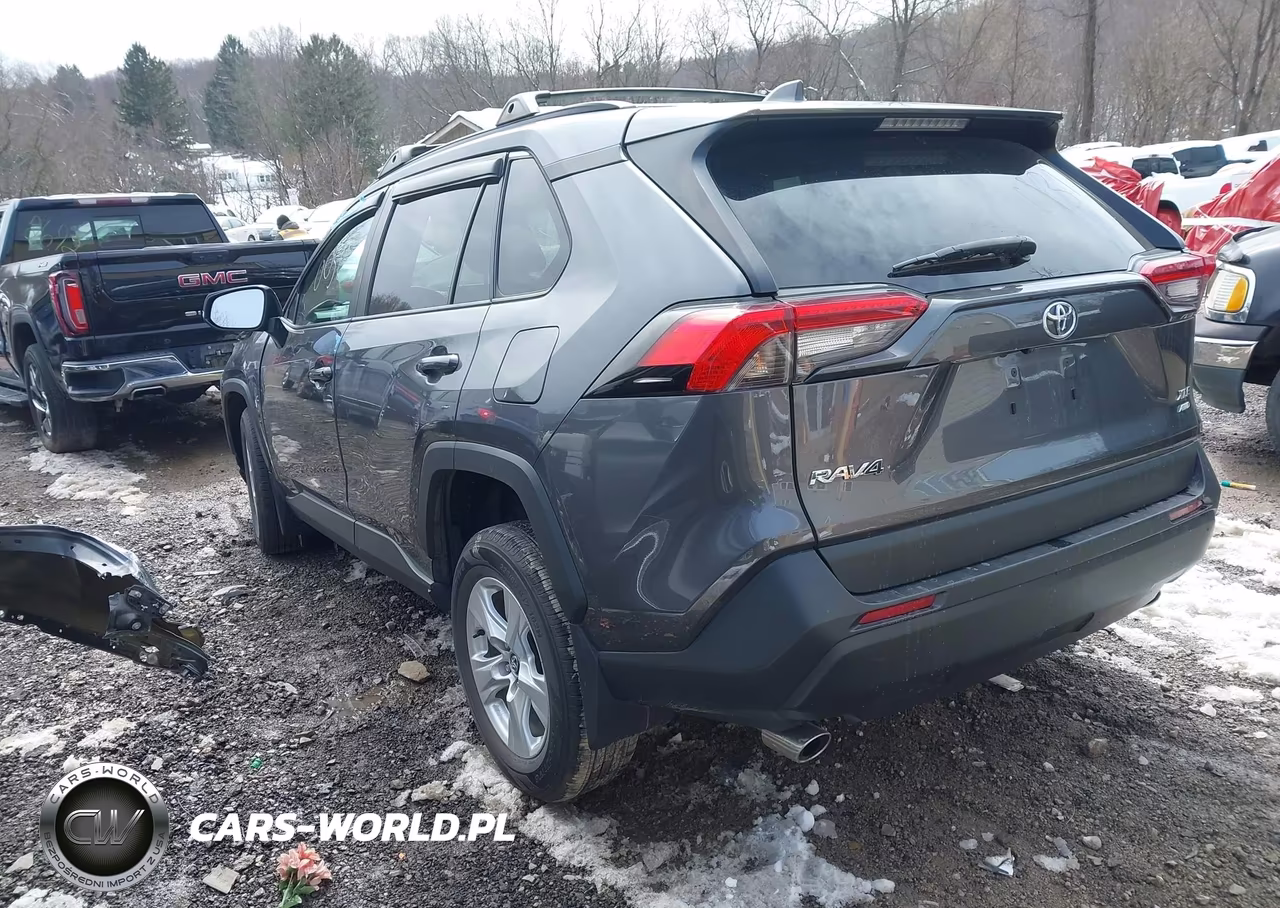 2020 Toyota Rav4 Xle VIN:2T3P1RFV4LC104317 - 3