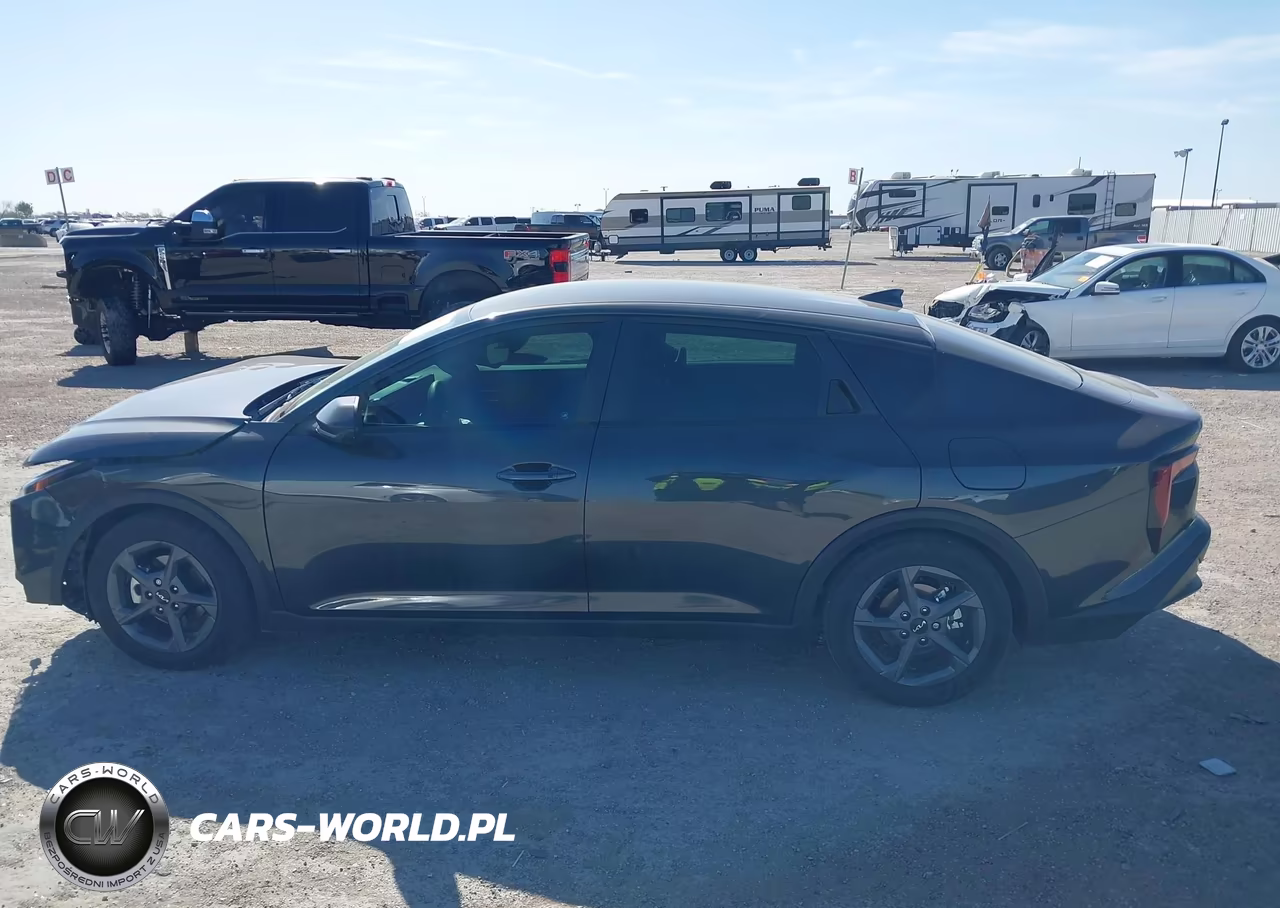 2025 Kia K4 Lxs VIN:3KPFT4DE5SE178768 - 14