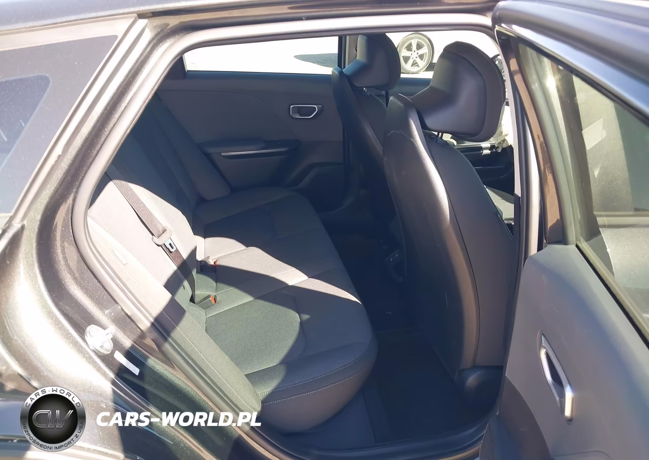 2025 Kia K4 Lxs VIN:3KPFT4DE5SE178768 - 8