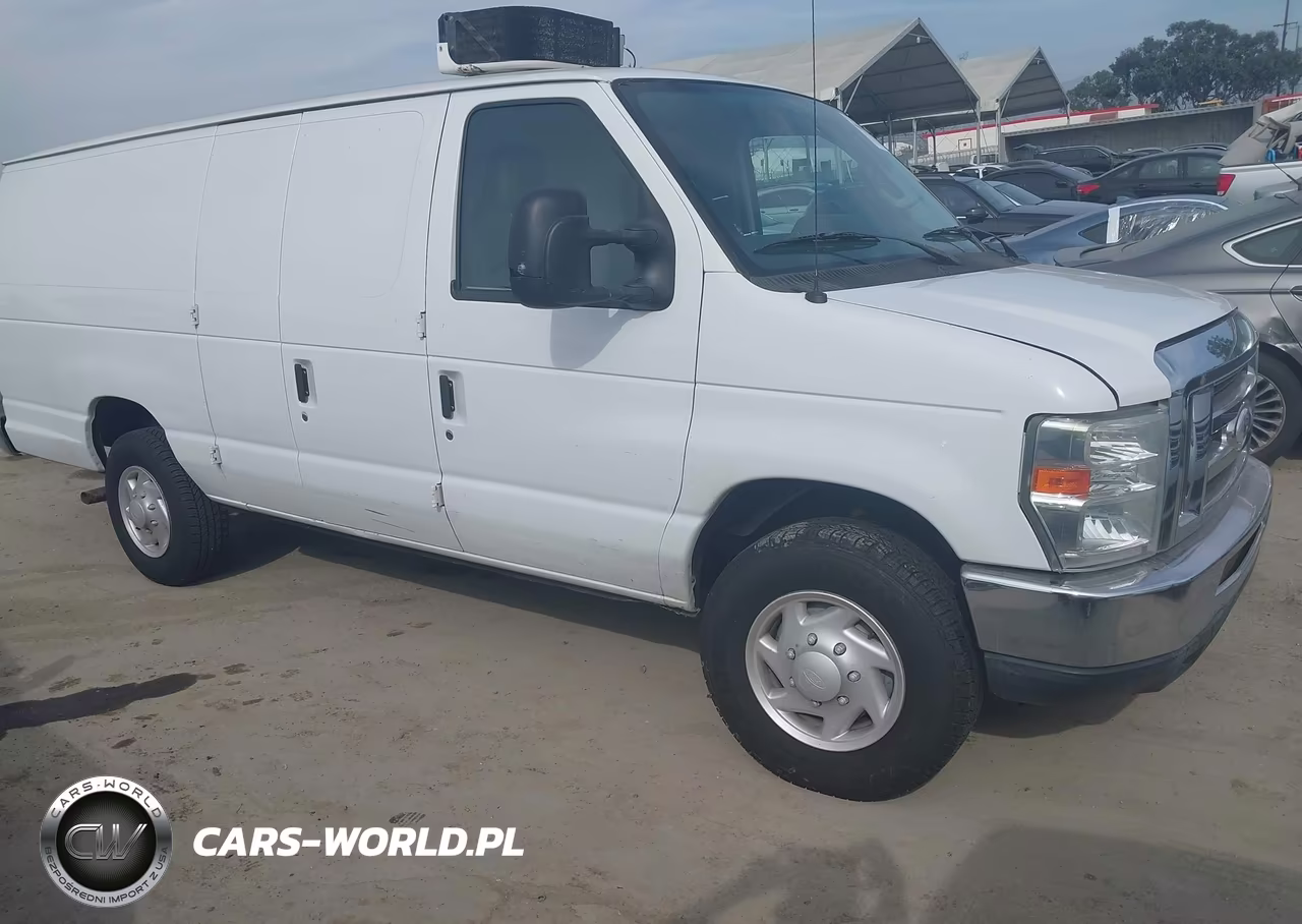 2014 Ford E-350 Super Duty Commercial