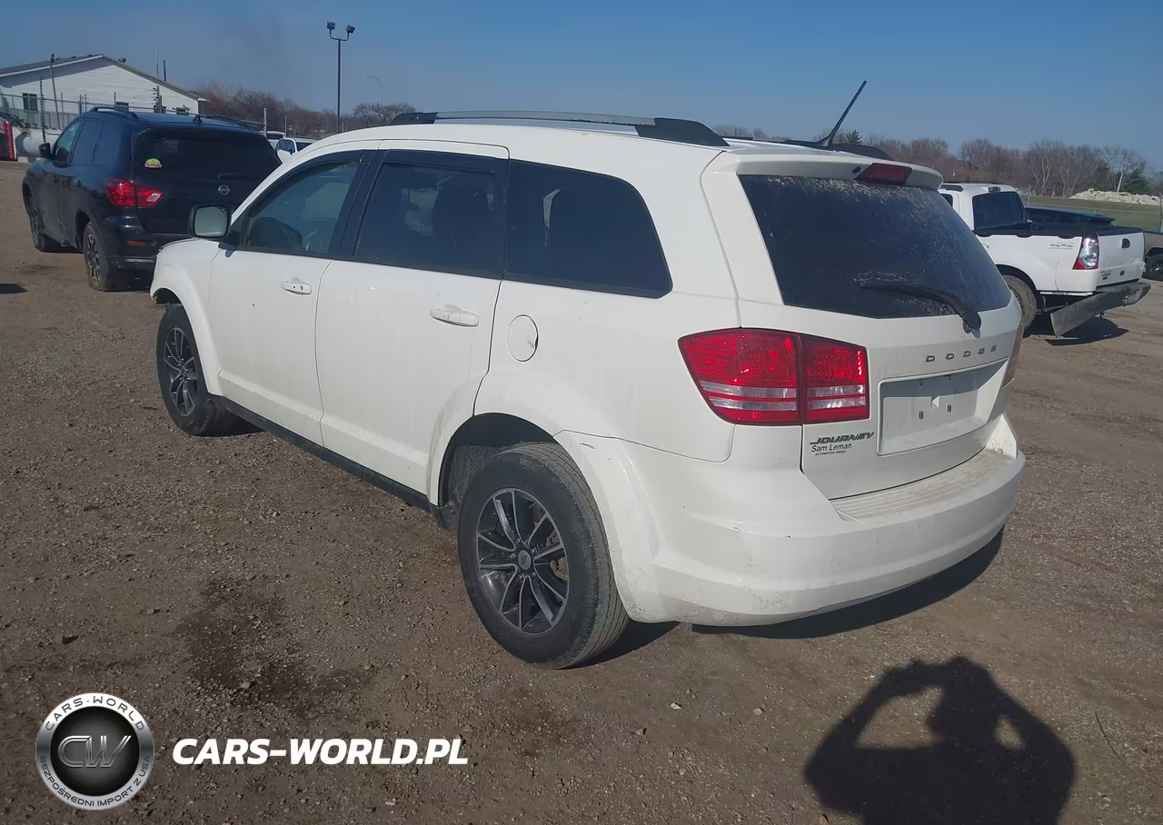 2018 Dodge Journey Se VIN:3C4PDCAB5JT427814 - 3