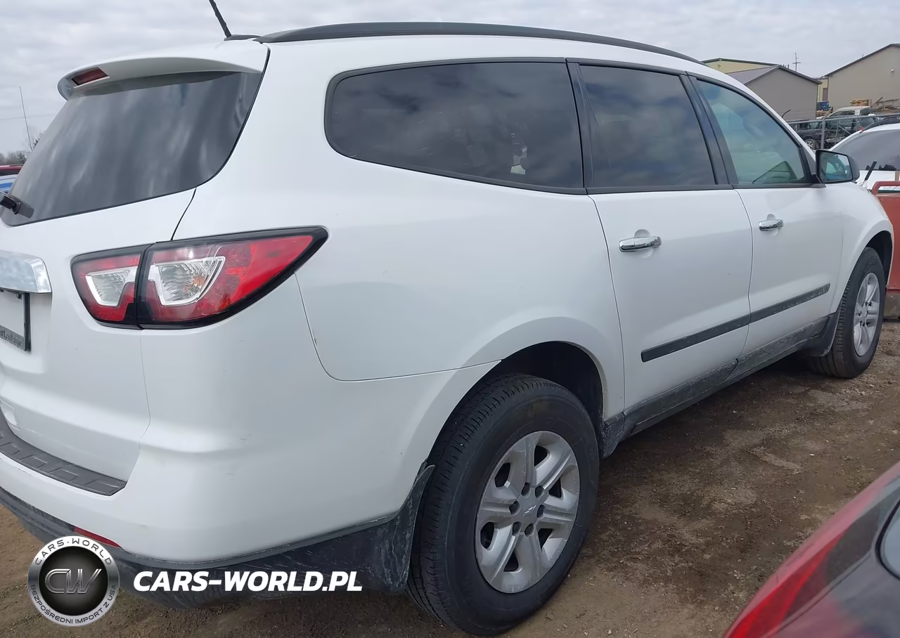 2017 Chevrolet Traverse Ls VIN:1GNKVFED5HJ346339 - 4