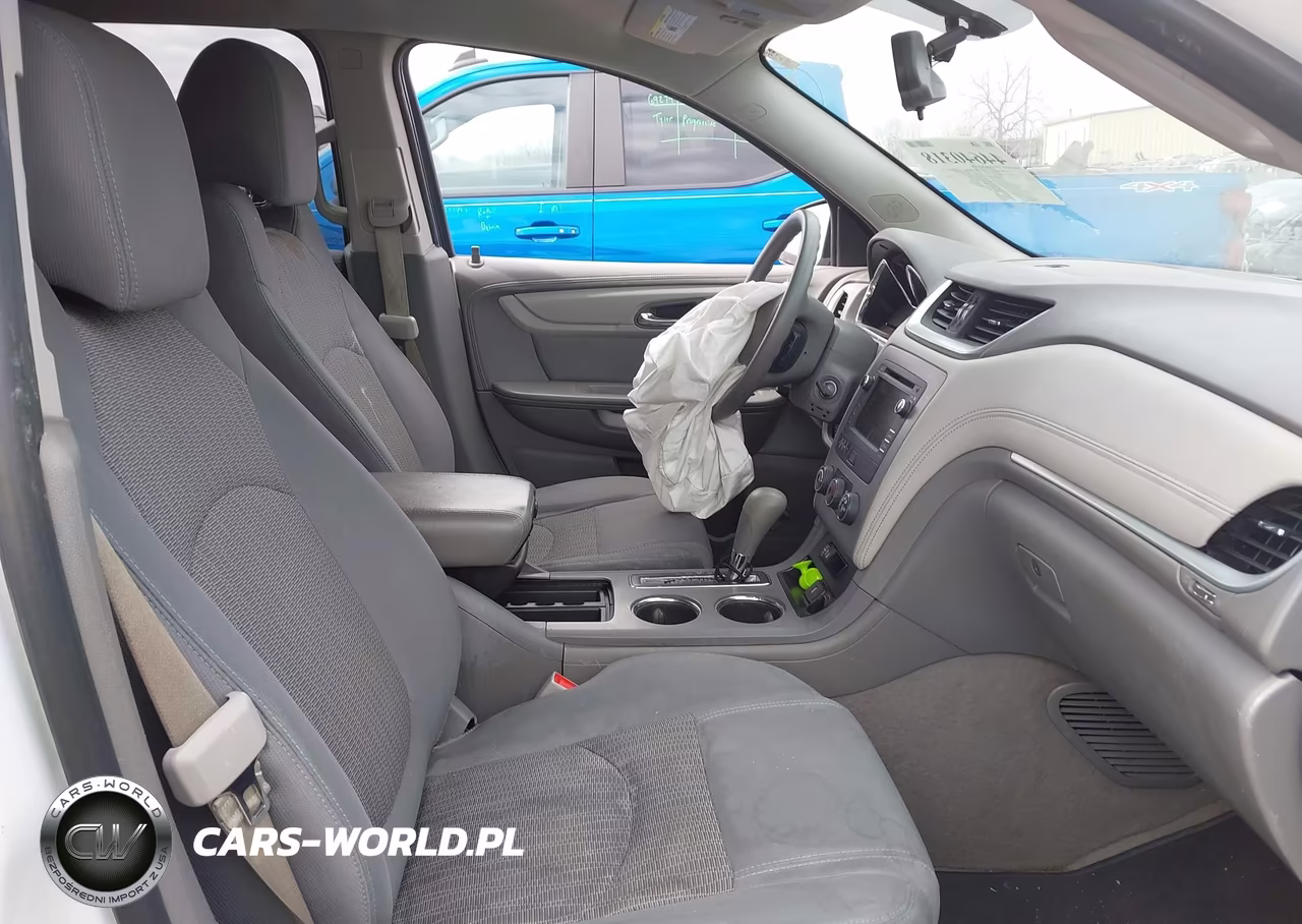 2017 Chevrolet Traverse Ls VIN:1GNKVFED5HJ346339 - 5