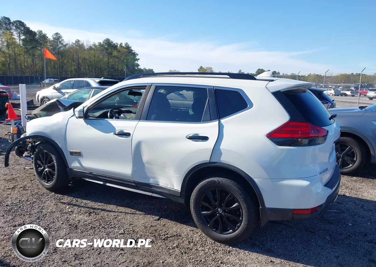 2017 Nissan Rogue Sv VIN:5N1AT2MV1HC755869 - 3