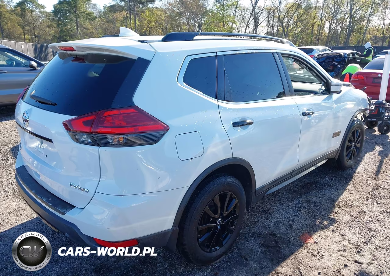 2017 Nissan Rogue Sv VIN:5N1AT2MV1HC755869 - 4