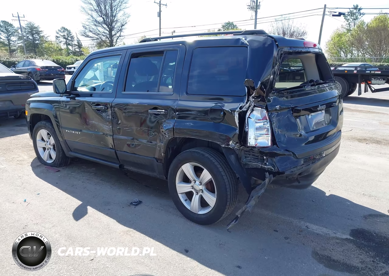 2012 Jeep Patriot Latitude VIN:1C4NJPFA5CD601784 - 3