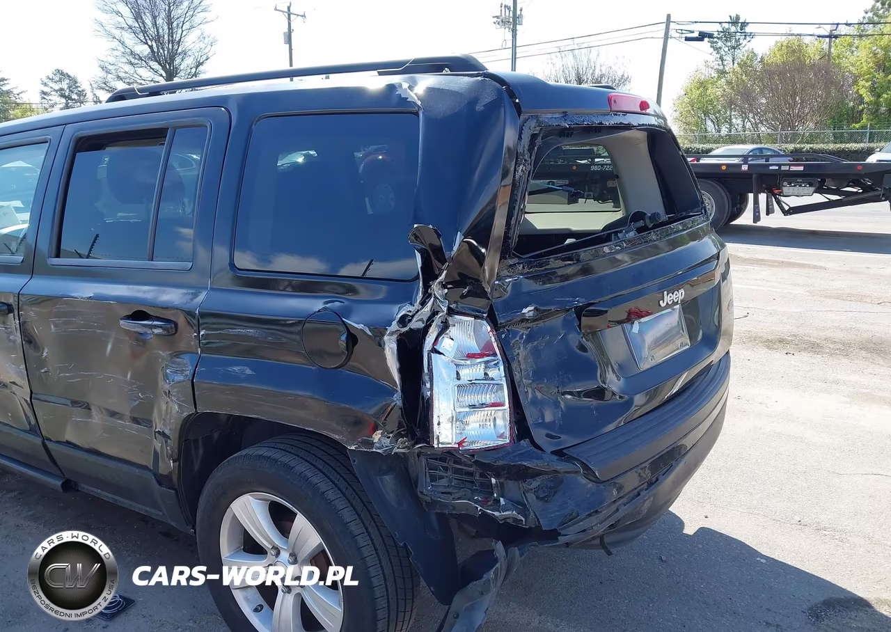 2012 Jeep Patriot Latitude VIN:1C4NJPFA5CD601784 - 6