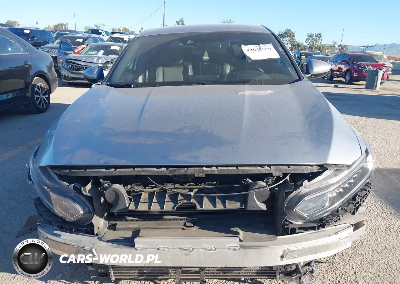 2018 Honda Accord Sport VIN:1HGCV1F38JA247608 - 11