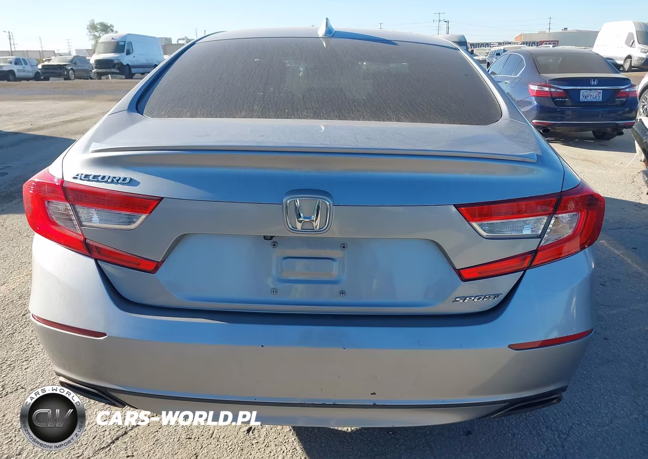 2018 Honda Accord Sport VIN:1HGCV1F38JA247608 - 15