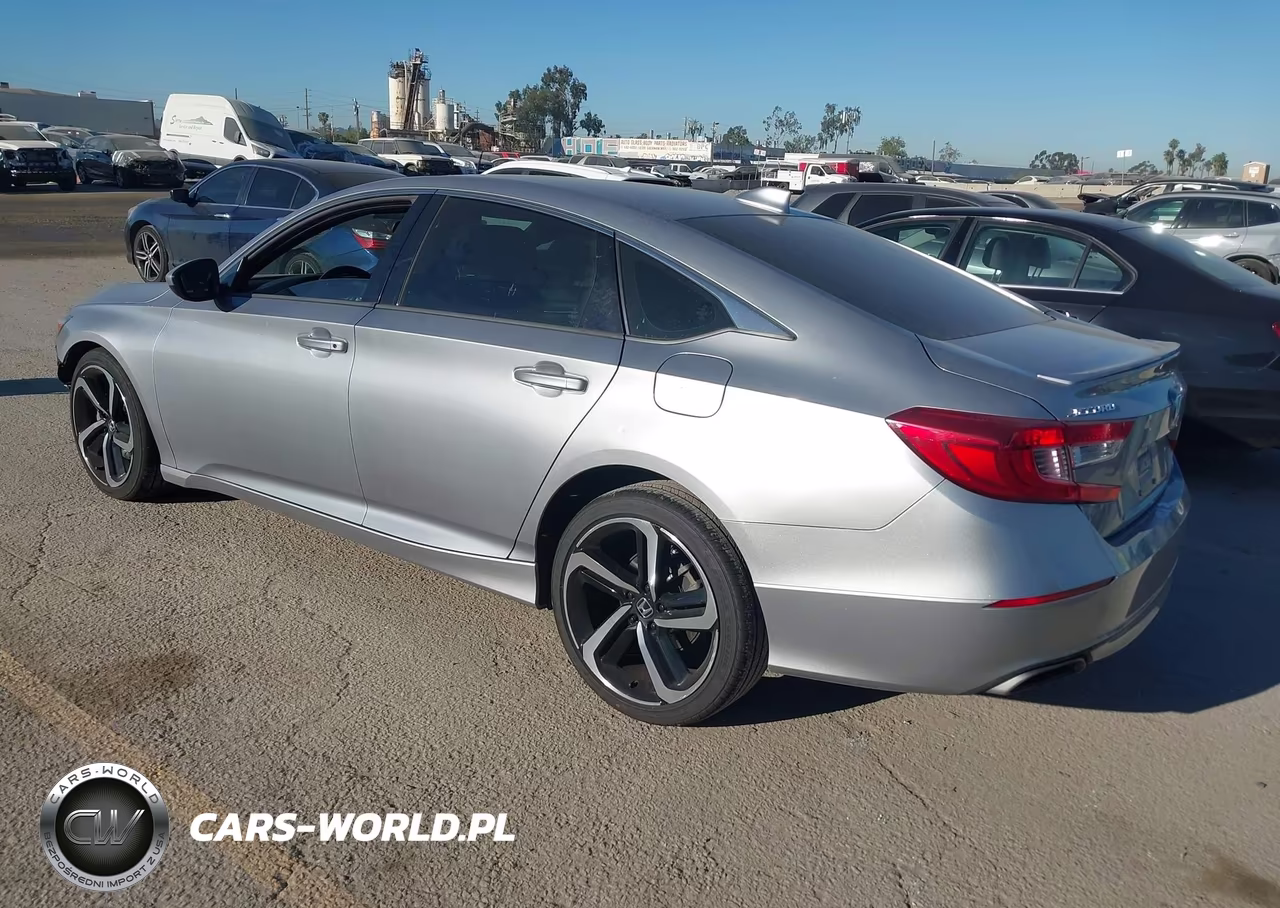 2018 Honda Accord Sport VIN:1HGCV1F38JA247608 - 3