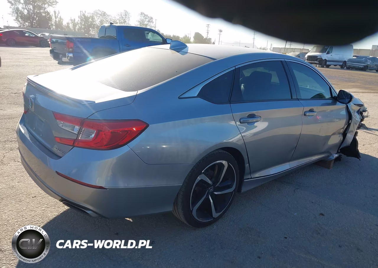2018 Honda Accord Sport VIN:1HGCV1F38JA247608 - 4
