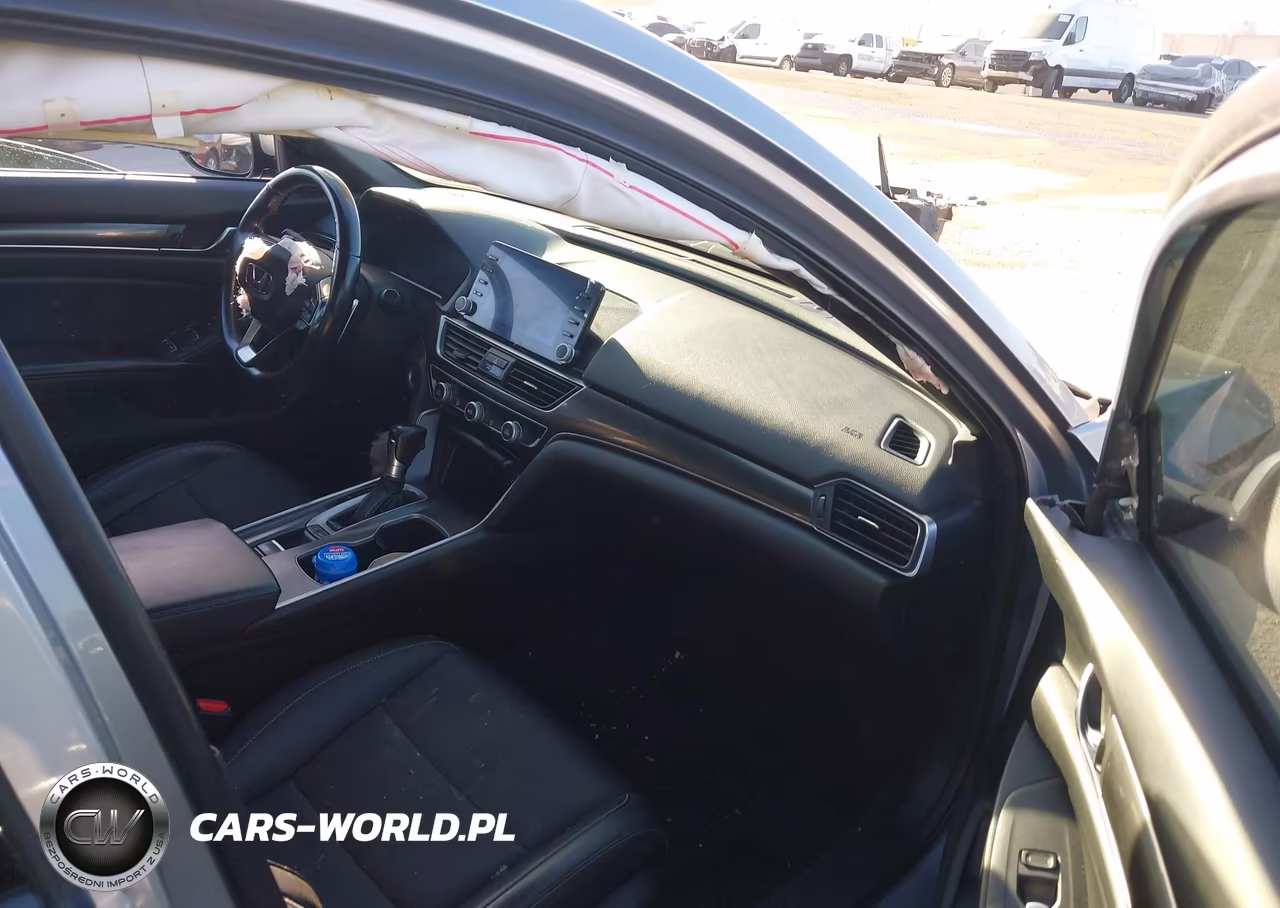 2018 Honda Accord Sport VIN:1HGCV1F38JA247608 - 5