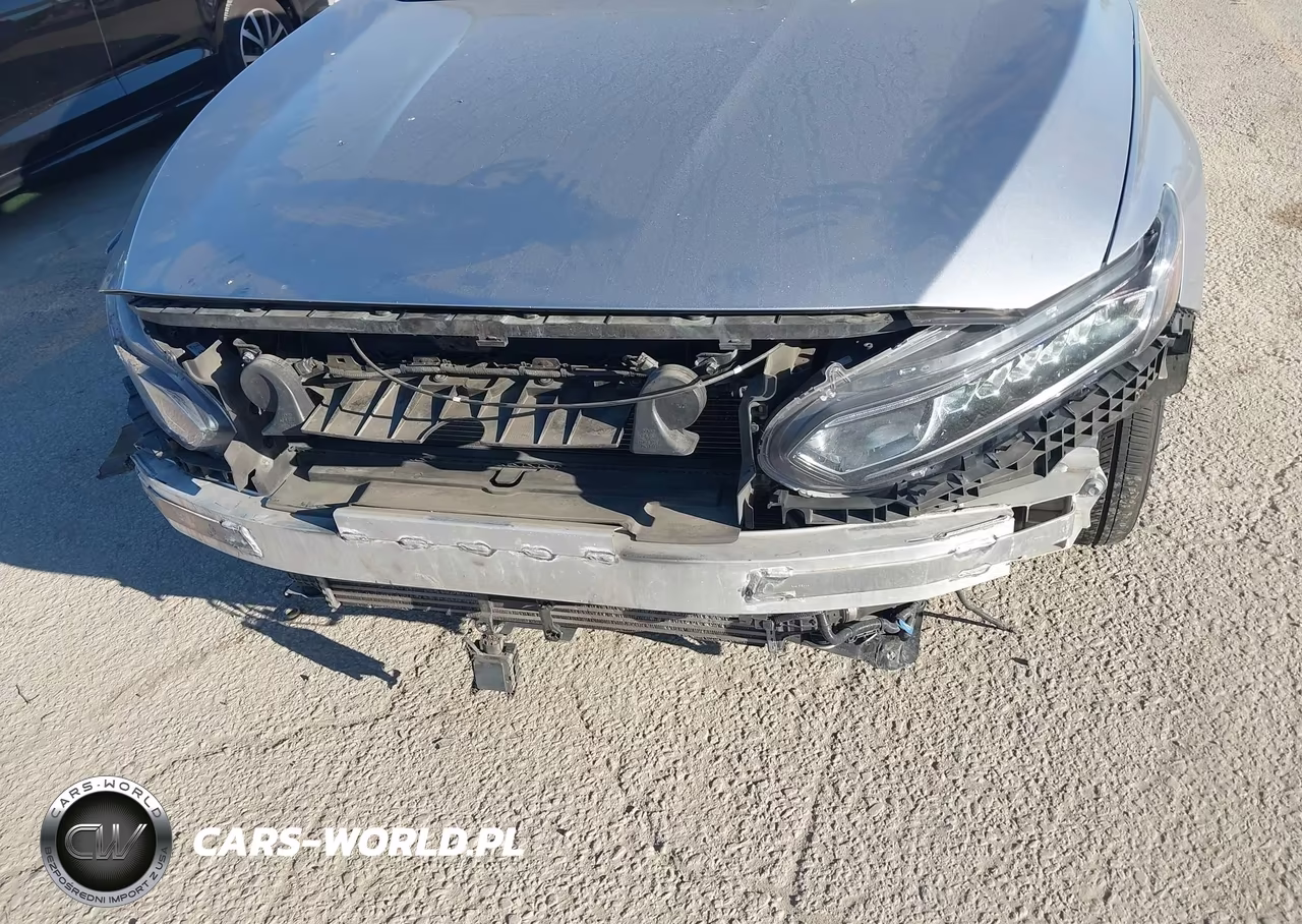 2018 Honda Accord Sport VIN:1HGCV1F38JA247608 - 6