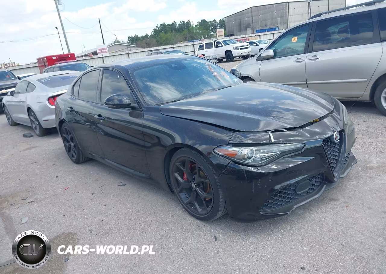 2020 Alfa Romeo Giulia Sport Rwd