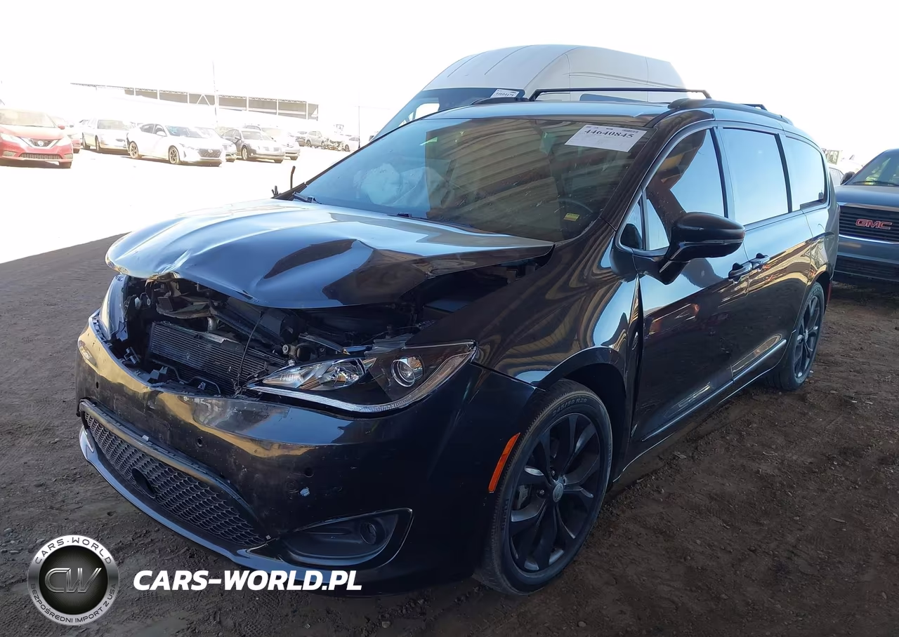 2017 Chrysler Pacifica Limited VIN:2C4RC1GG8HR628879 - 2
