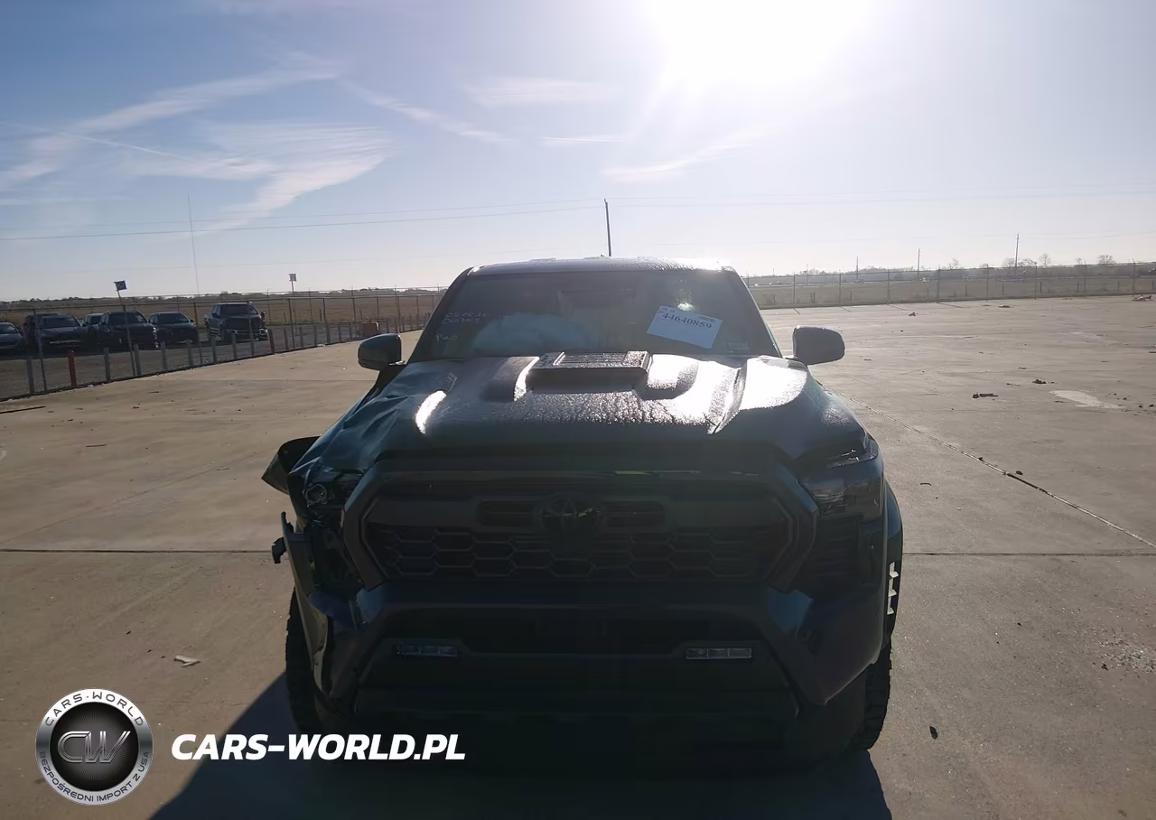 2025 Toyota Tacoma Trd Sport VIN:3TMLB5JN7SM108386 - 12