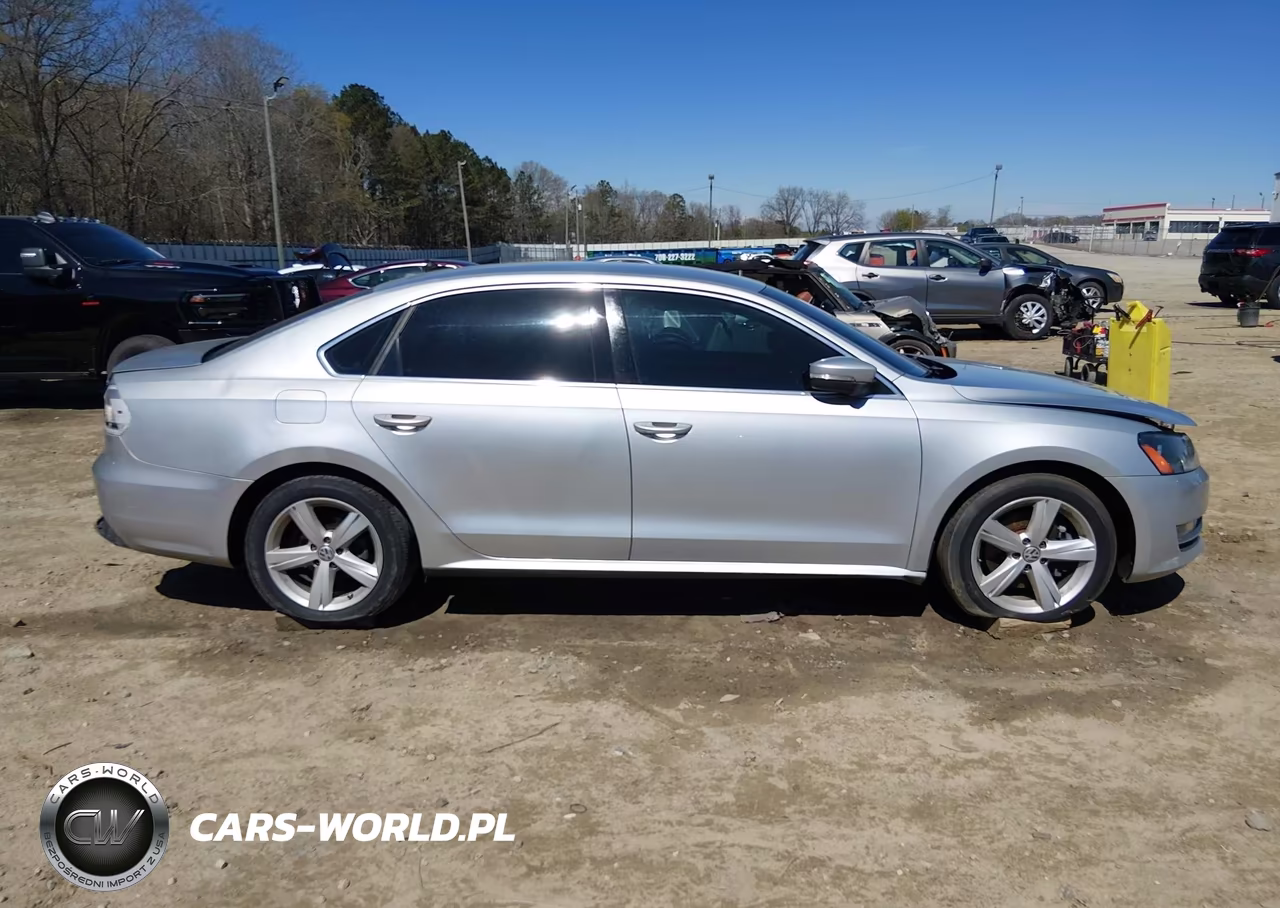 2015 Volkswagen Passat 1.8T Limited Edition VIN:1VWAT7A32FC086204 - 14
