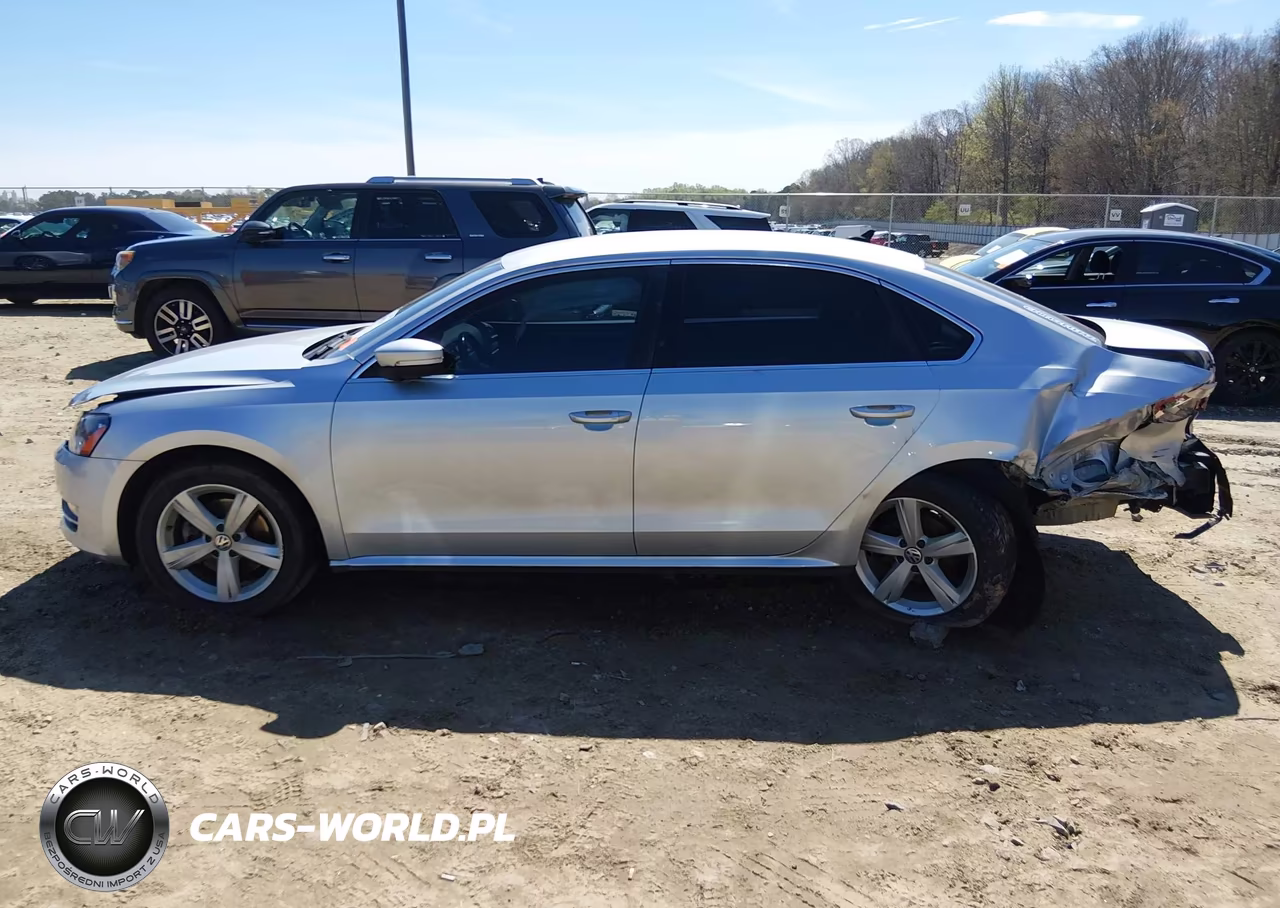 2015 Volkswagen Passat 1.8T Limited Edition VIN:1VWAT7A32FC086204 - 15