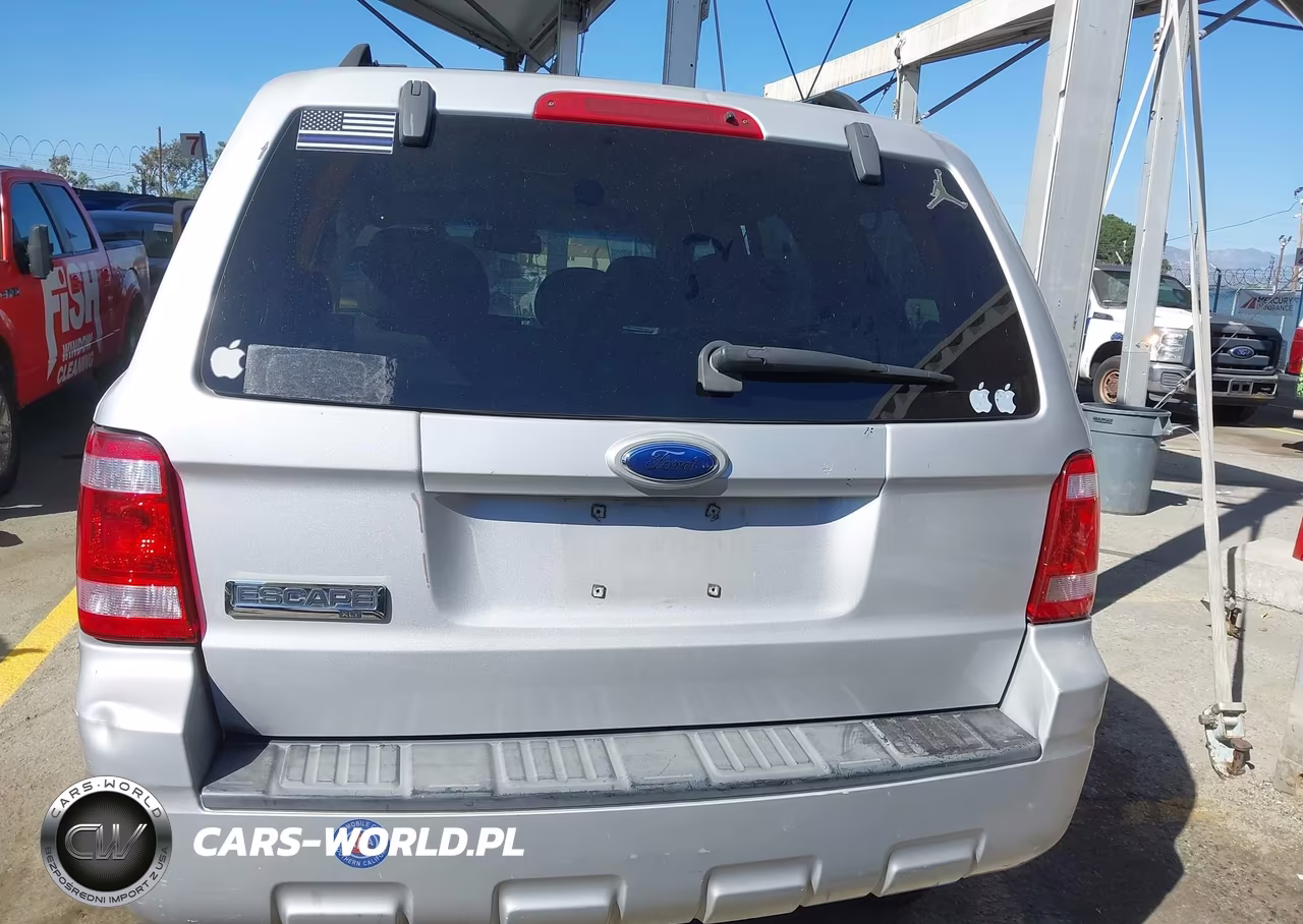 2008 Ford Escape Xlt VIN:1FMCU03Z68KB52372 - 16