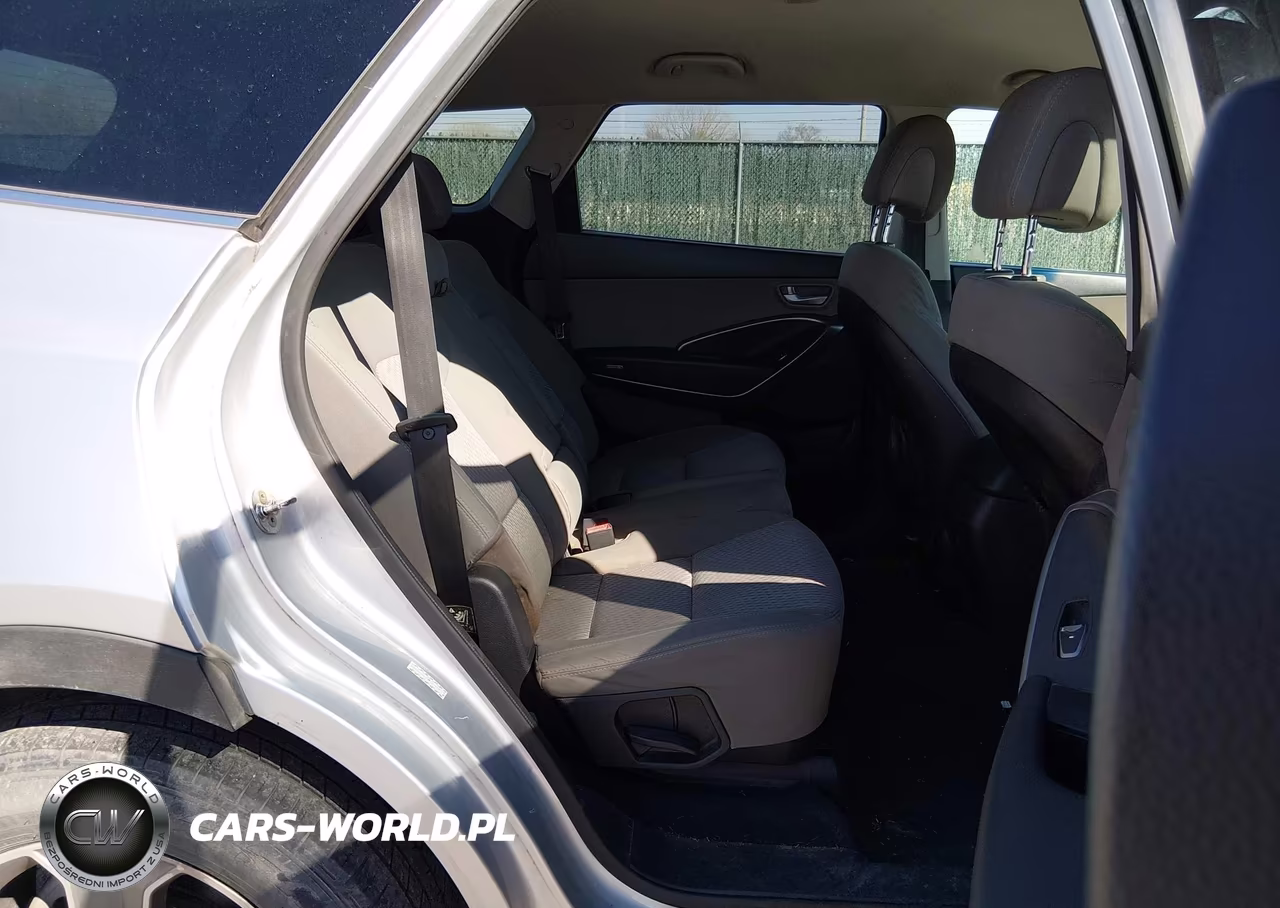 2016 Hyundai Santa Fe Se VIN:KM8SMDHF0GU157409 - 8
