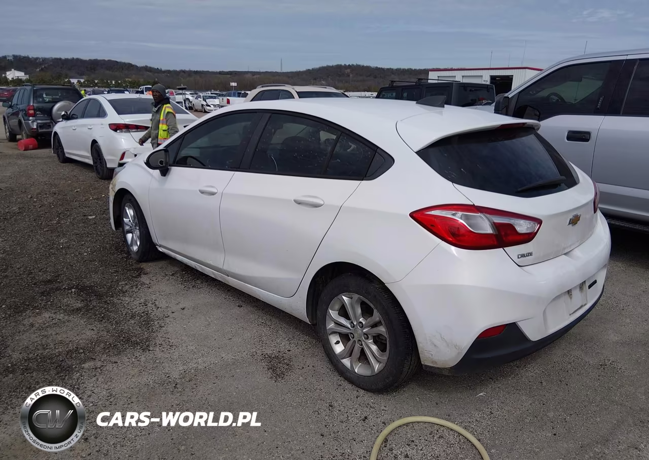 2019 Chevrolet Cruze Ls VIN:3G1BC6SM9KS595325 - 3